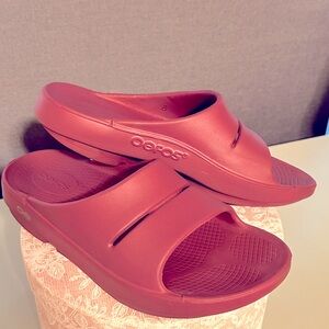 OOFOS unisex-adult Oofos Ooahh